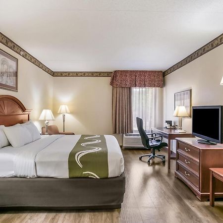 Quality Inn & Suites Bel Air I-95 Exit 77A Exteriör bild