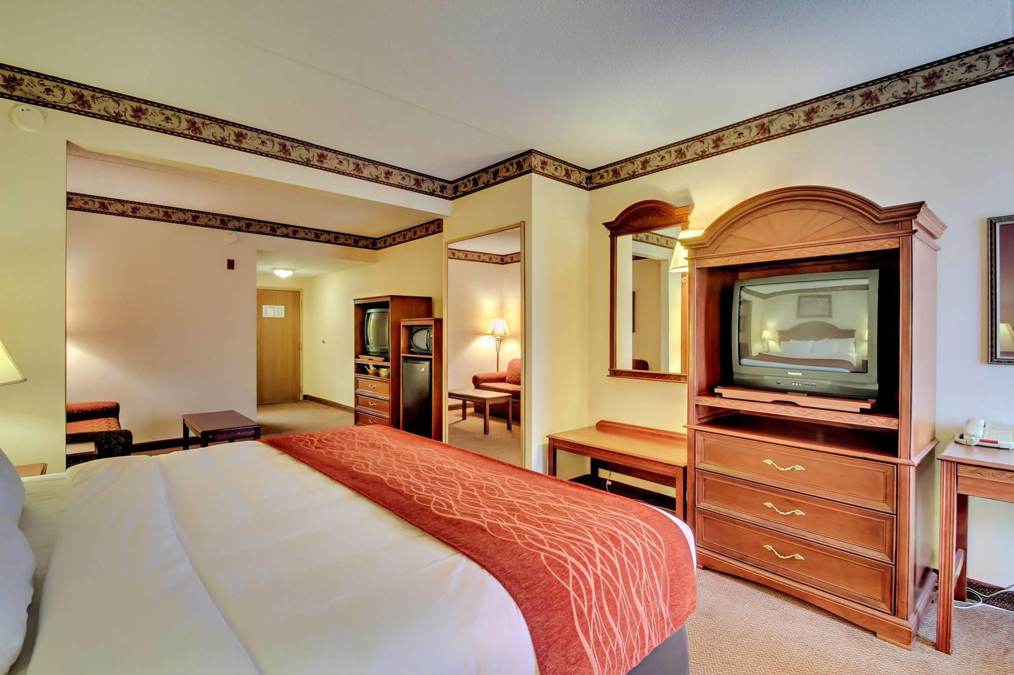 Quality Inn & Suites Bel Air I-95 Exit 77A Exteriör bild